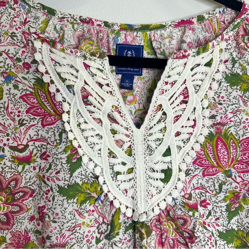 Izod Long Sleeve Floral Print V Neck Blouse Size XL - Picture 3 of 5
